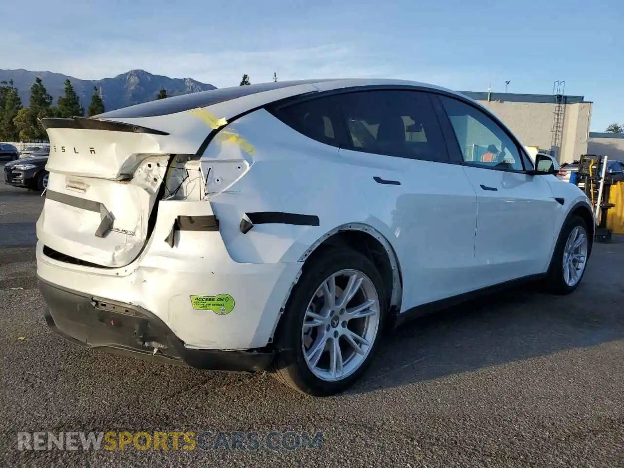 3 Photograph of a damaged car 7SAYGDEE5PF633425 TESLA MODEL Y 2023
