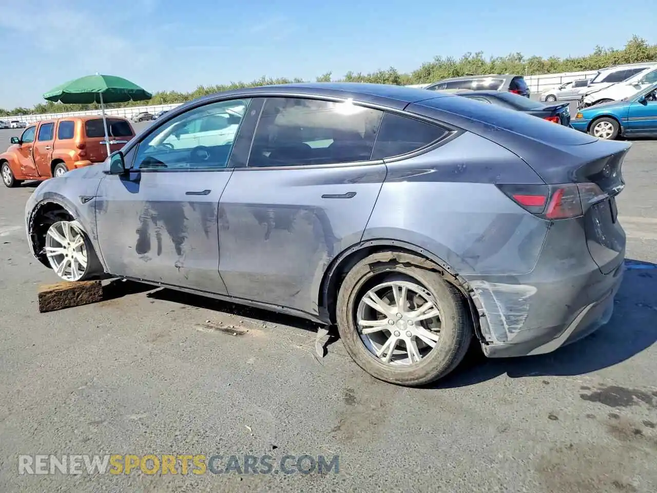 2 Photograph of a damaged car 7SAYGDEE5PF634865 TESLA MODEL Y 2023