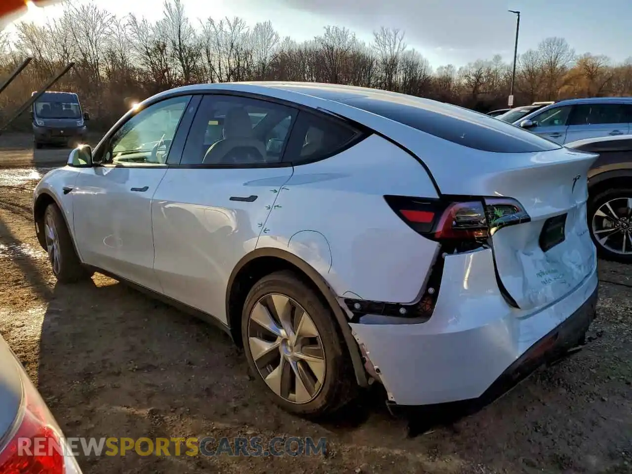 2 Photograph of a damaged car 7SAYGDEE5PF634977 TESLA MODEL Y 2023