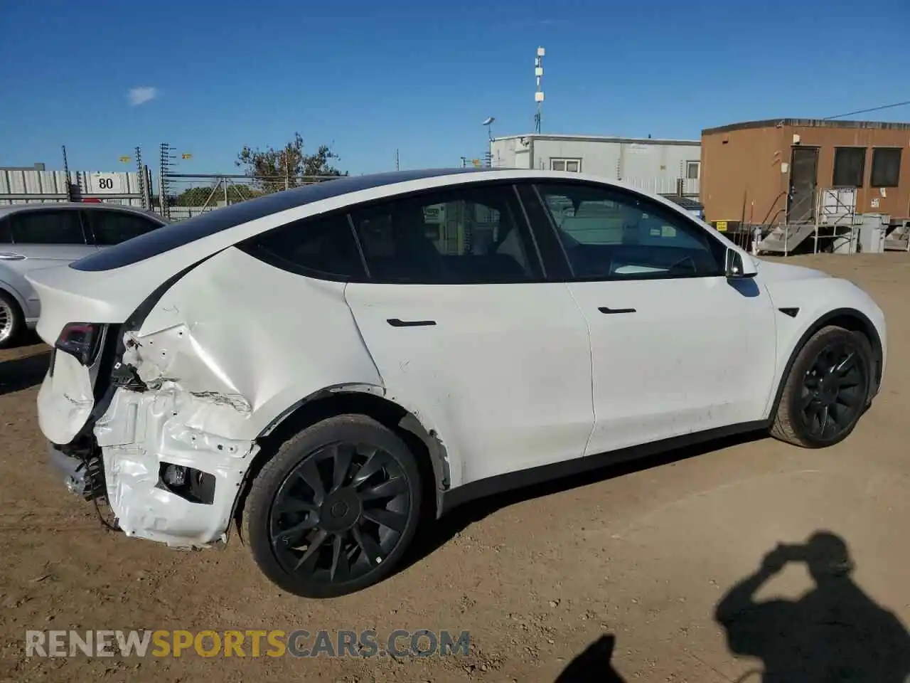 3 Photograph of a damaged car 7SAYGDEE5PF639614 TESLA MODEL Y 2023