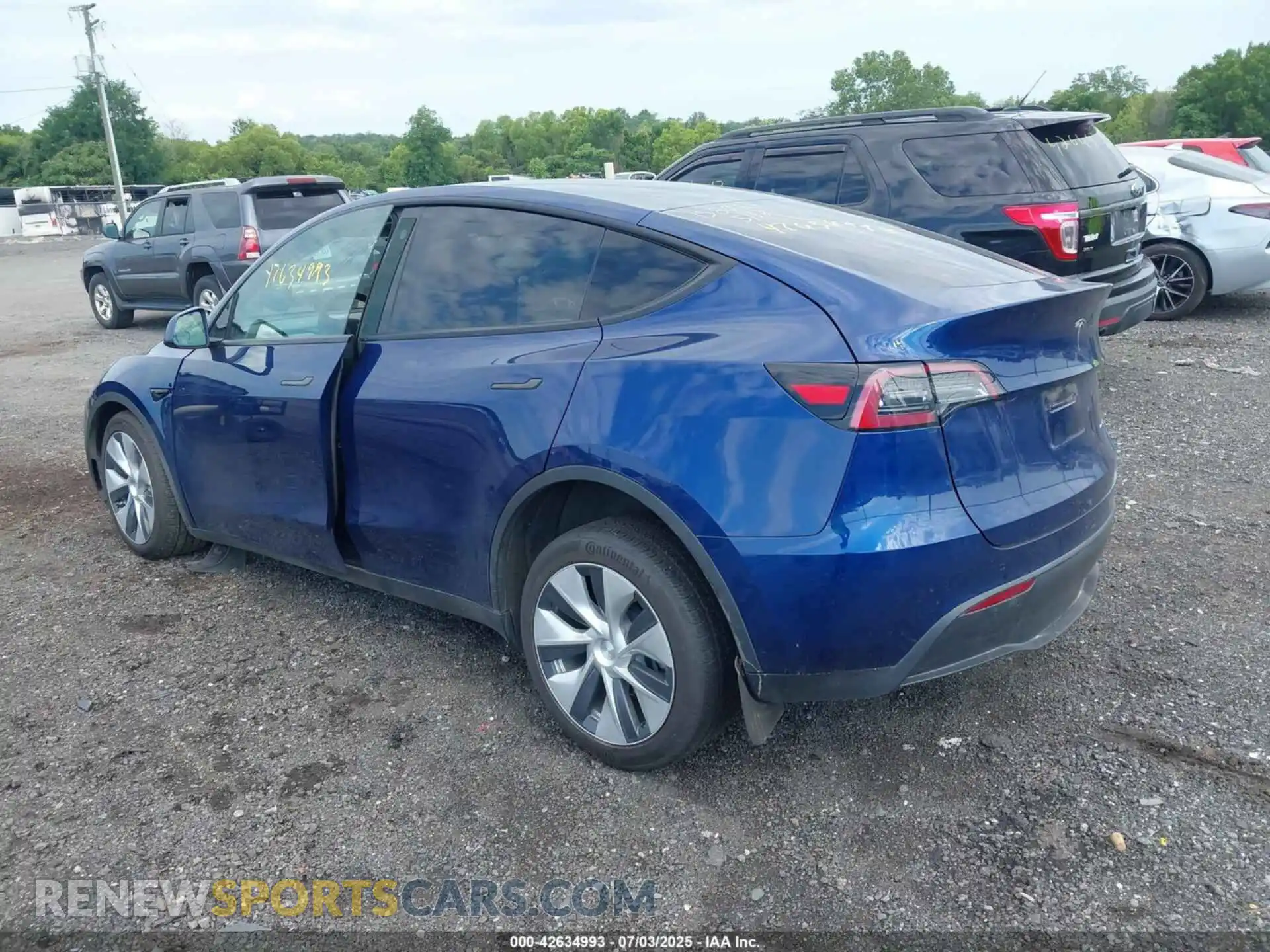 3 Фотография поврежденного автомобиля 7SAYGDEE5PF685511 TESLA MODEL Y 2023