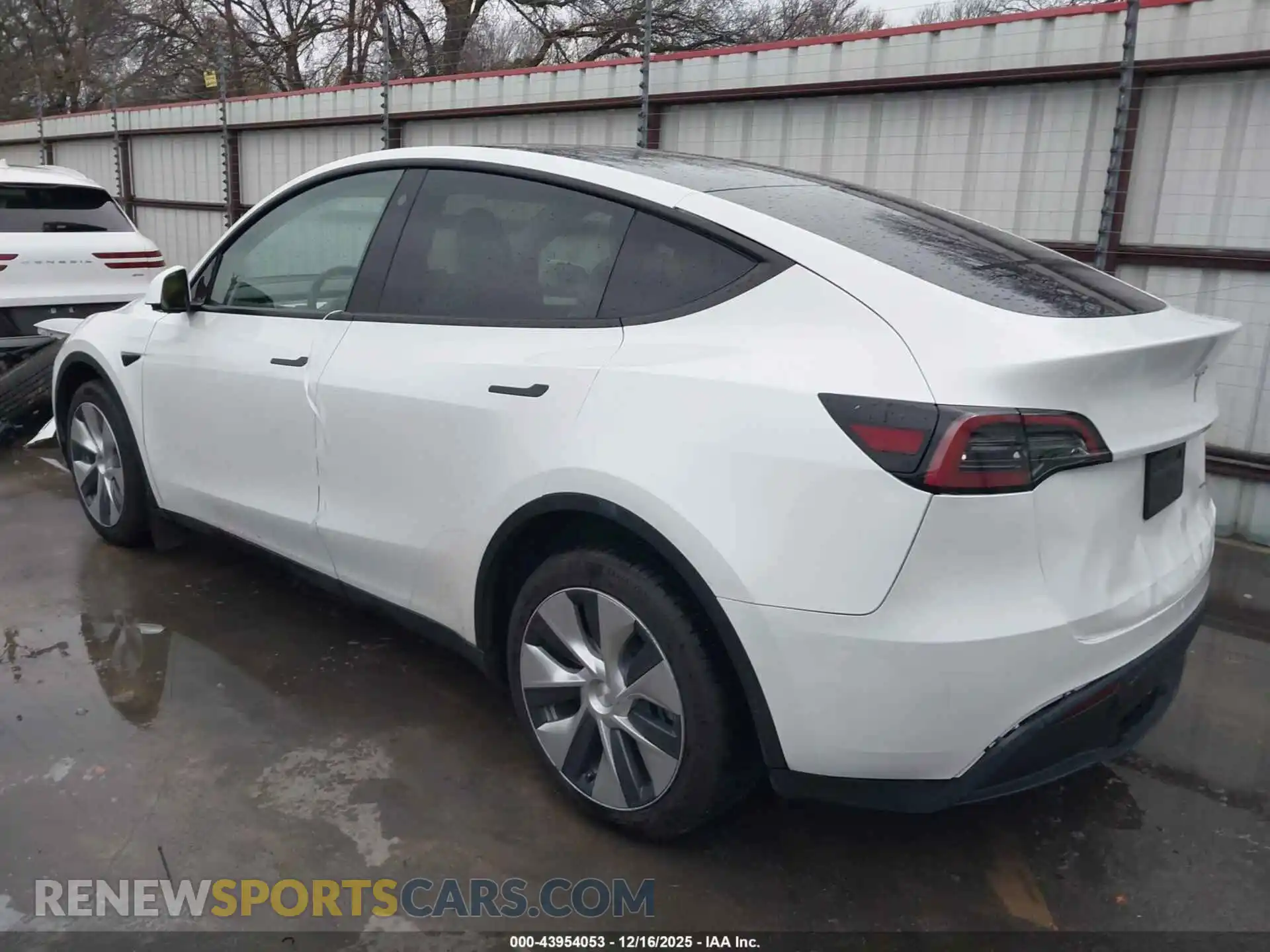 3 Photograph of a damaged car 7SAYGDEE5PF708429 TESLA MODEL Y 2023