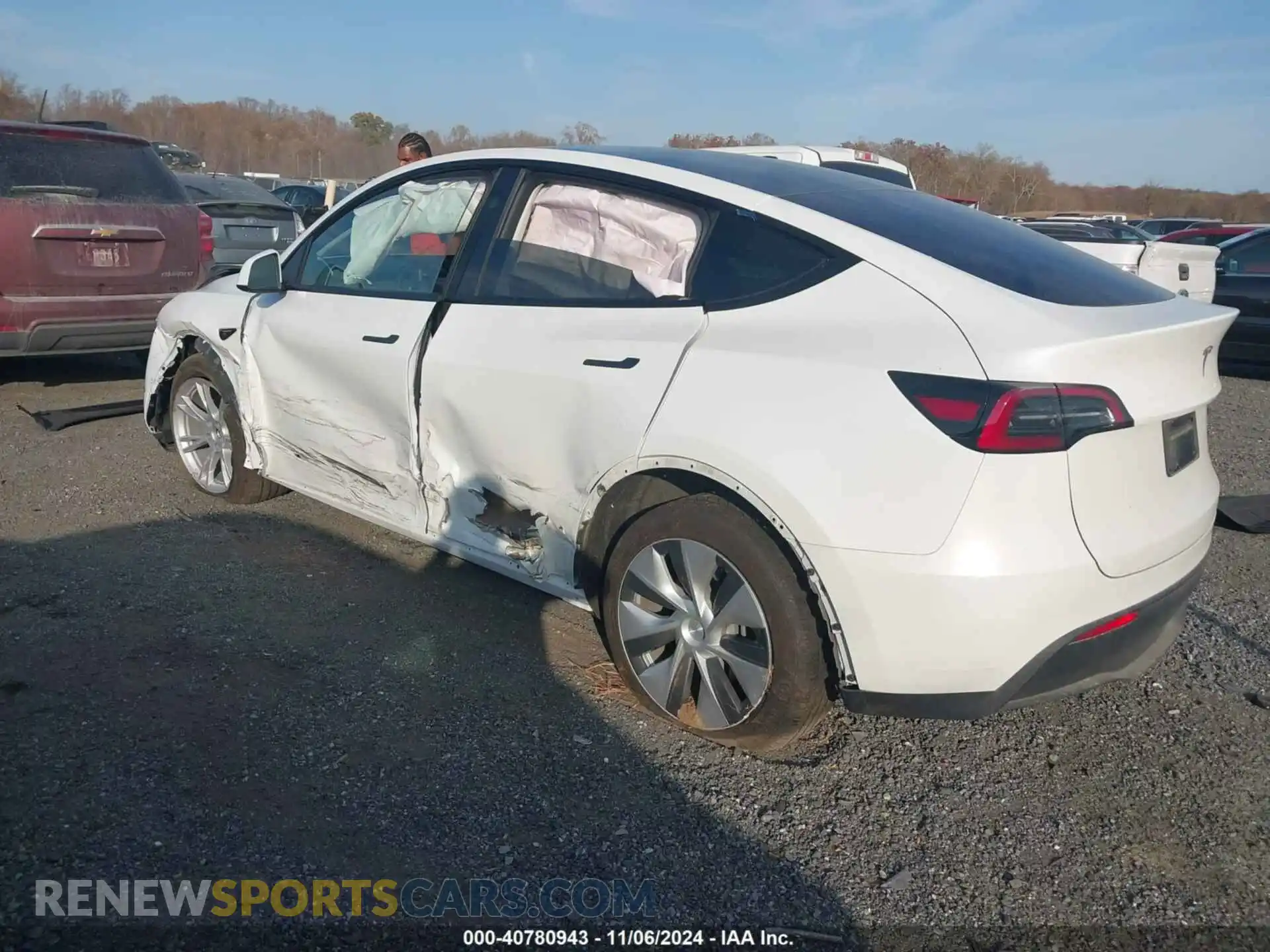 3 Photograph of a damaged car 7SAYGDEE5PF799248 TESLA MODEL Y 2023
