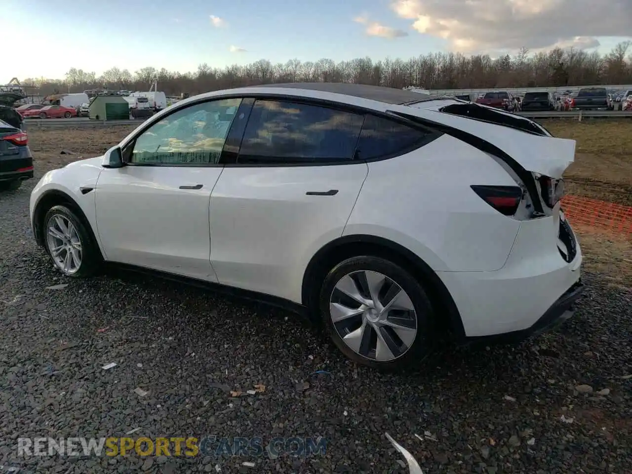 2 Photograph of a damaged car 7SAYGDEE5PF823323 TESLA MODEL Y 2023