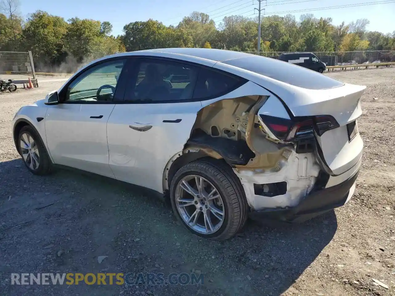 2 Photograph of a damaged car 7SAYGDEE5PF828831 TESLA MODEL Y 2023