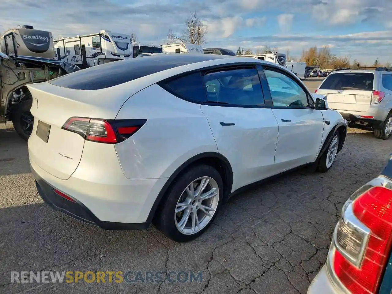 3 Photograph of a damaged car 7SAYGDEE5PF854863 TESLA MODEL Y 2023
