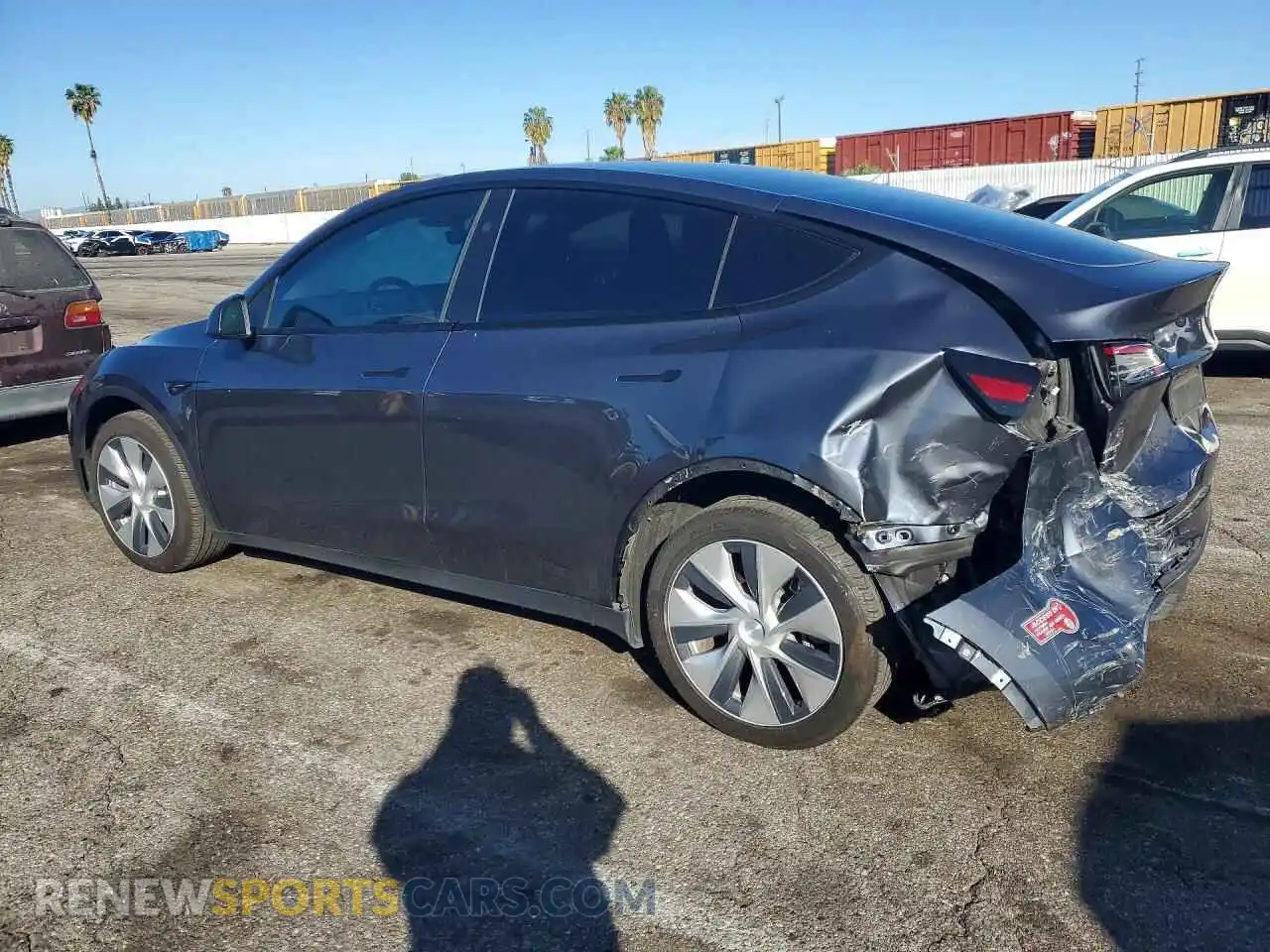 2 Фотография поврежденного автомобиля 7SAYGDEE5PF875342 TESLA MODEL Y 2023