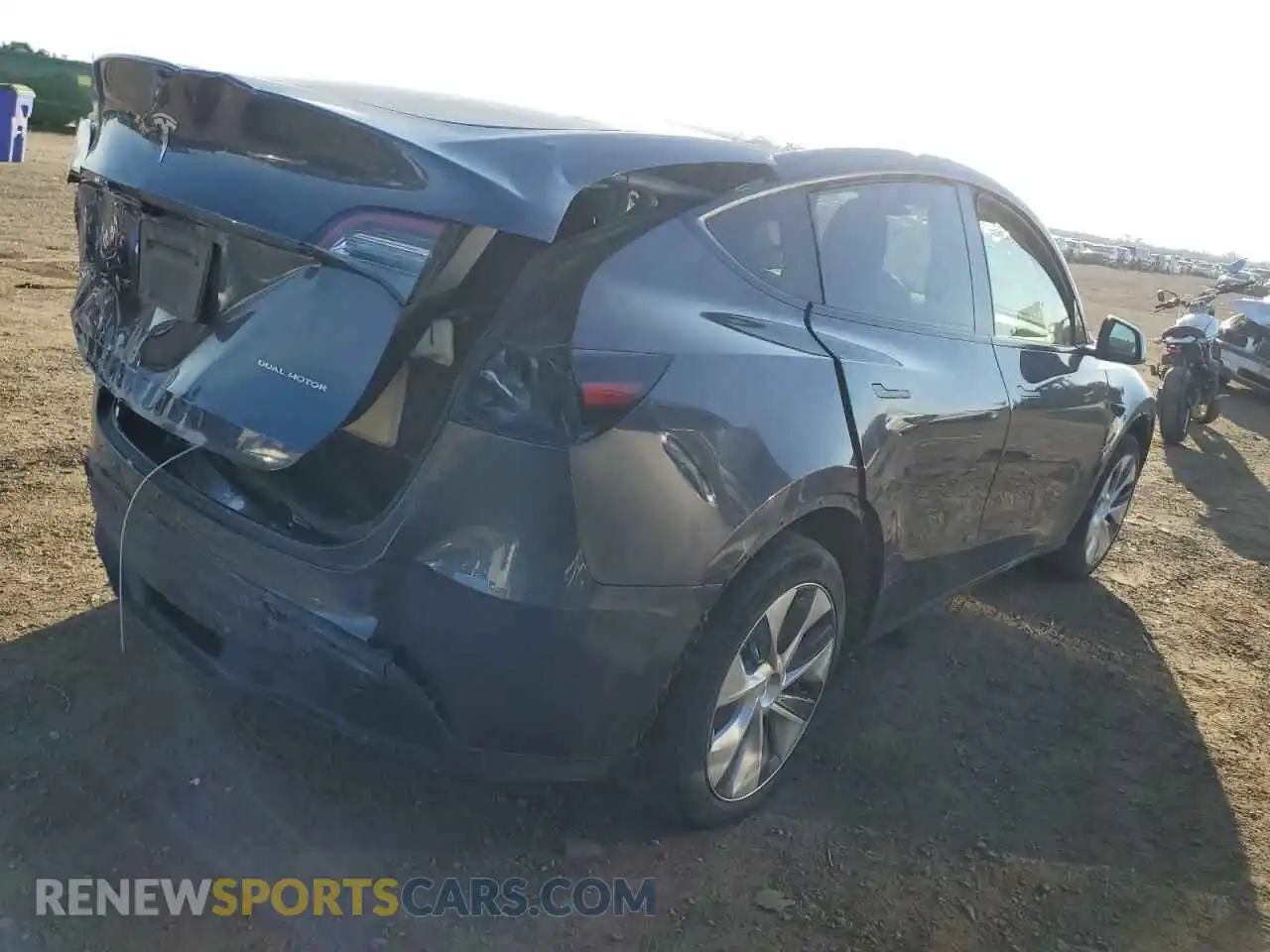 3 Фотография поврежденного автомобиля 7SAYGDEE5PF895459 TESLA MODEL Y 2023