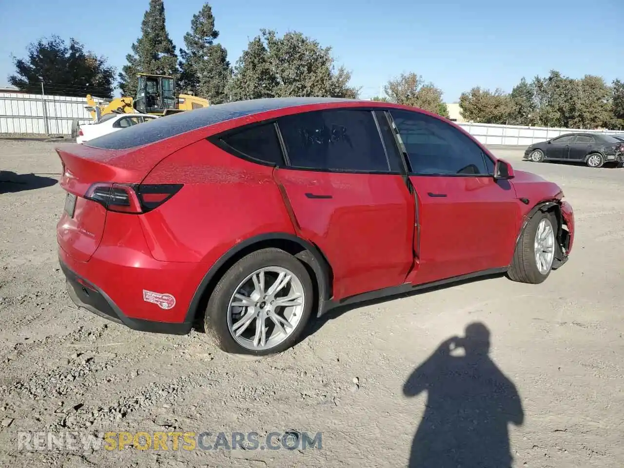 3 fotografías del automóvil dañado 7SAYGDEE5PF899365 TESLA MODEL Y 2023