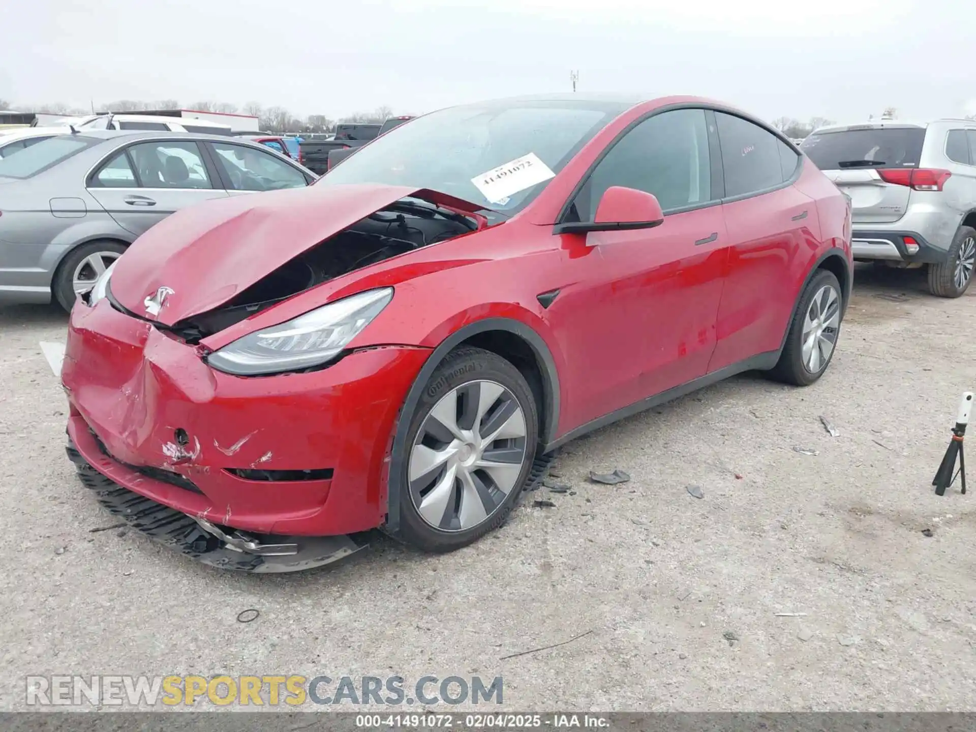 2 Photograph of a damaged car 7SAYGDEE6PA027497 TESLA MODEL Y 2023
