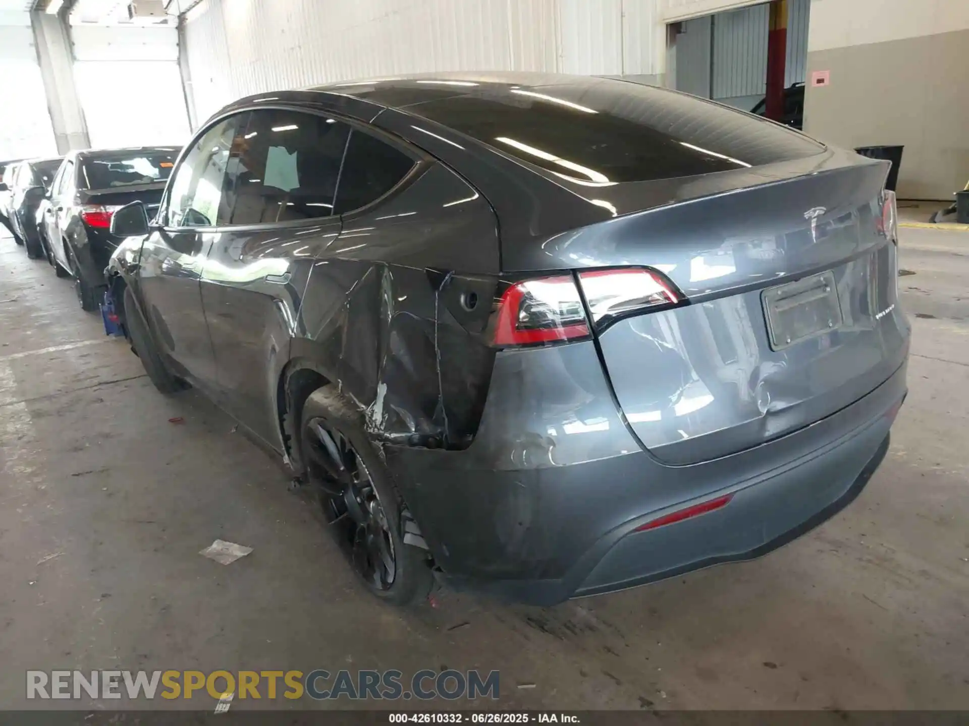 3 Фотография поврежденного автомобиля 7SAYGDEE6PA116650 TESLA MODEL Y 2023