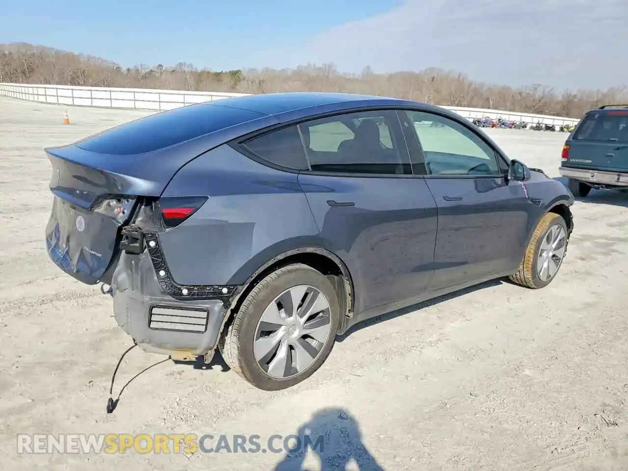 3 Photograph of a damaged car 7SAYGDEE6PA117071 TESLA MODEL Y 2023