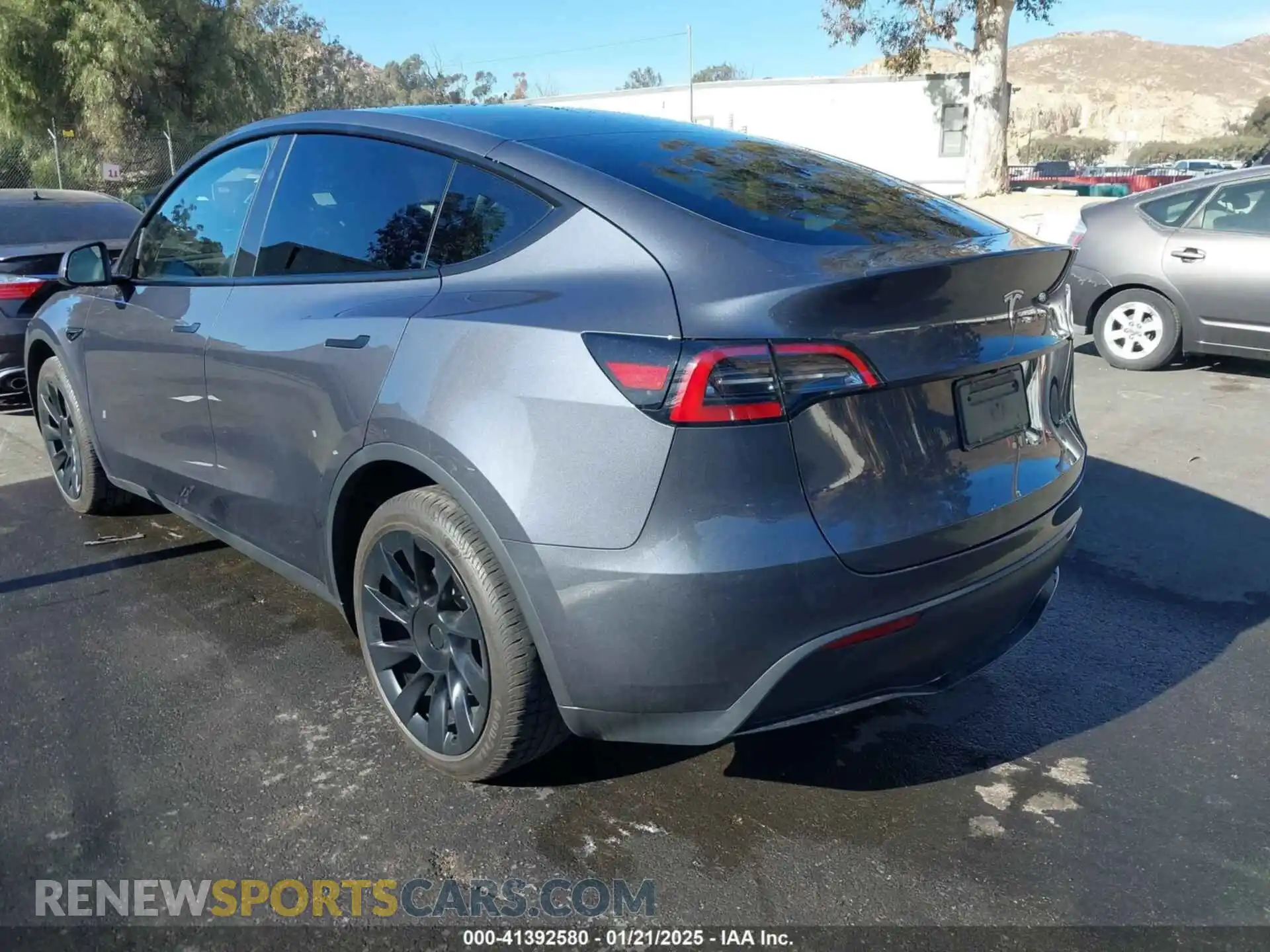 3 Photograph of a damaged car 7SAYGDEE6PA186777 TESLA MODEL Y 2023
