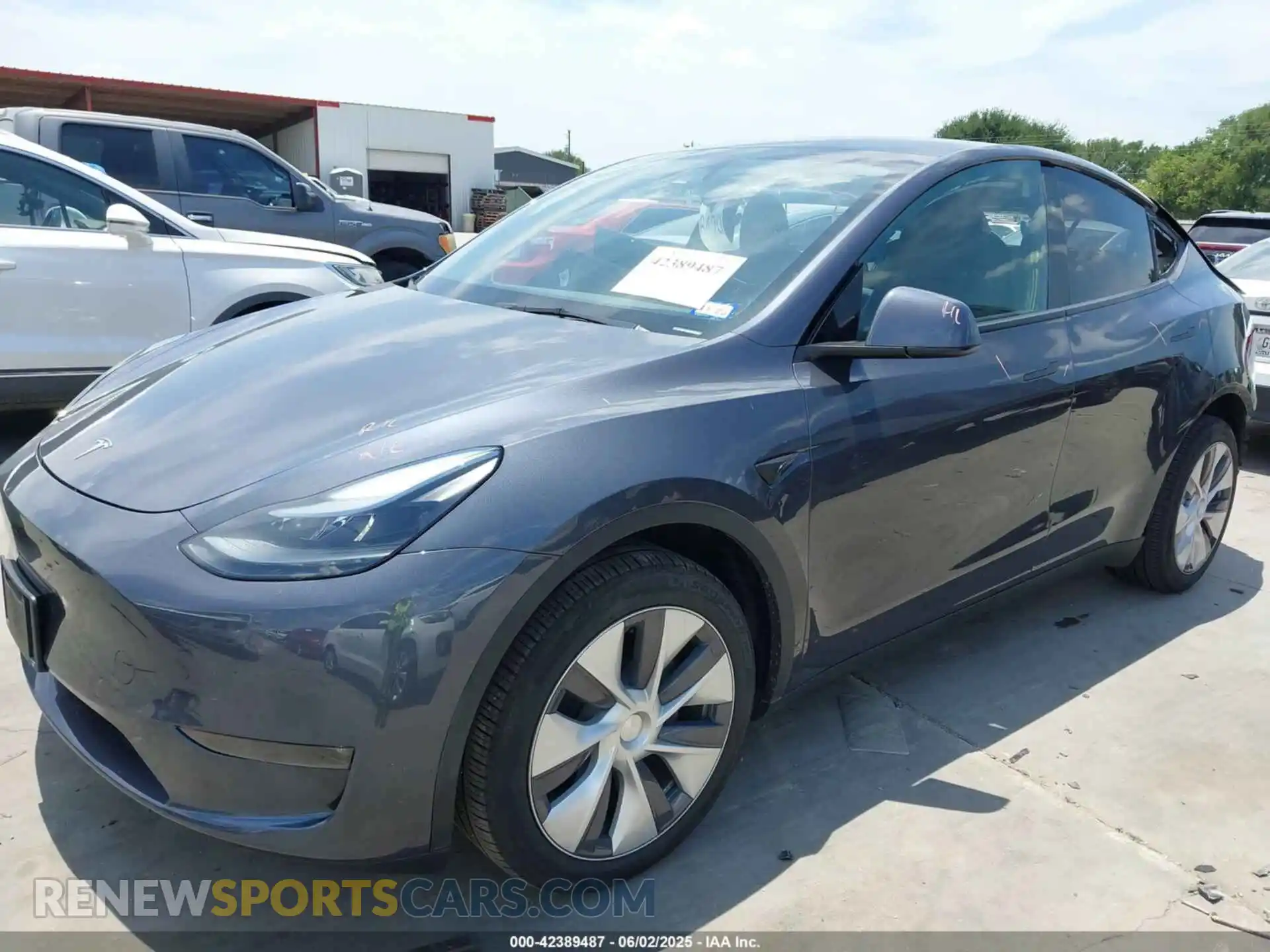 2 Photograph of a damaged car 7SAYGDEE6PA196760 TESLA MODEL Y 2023