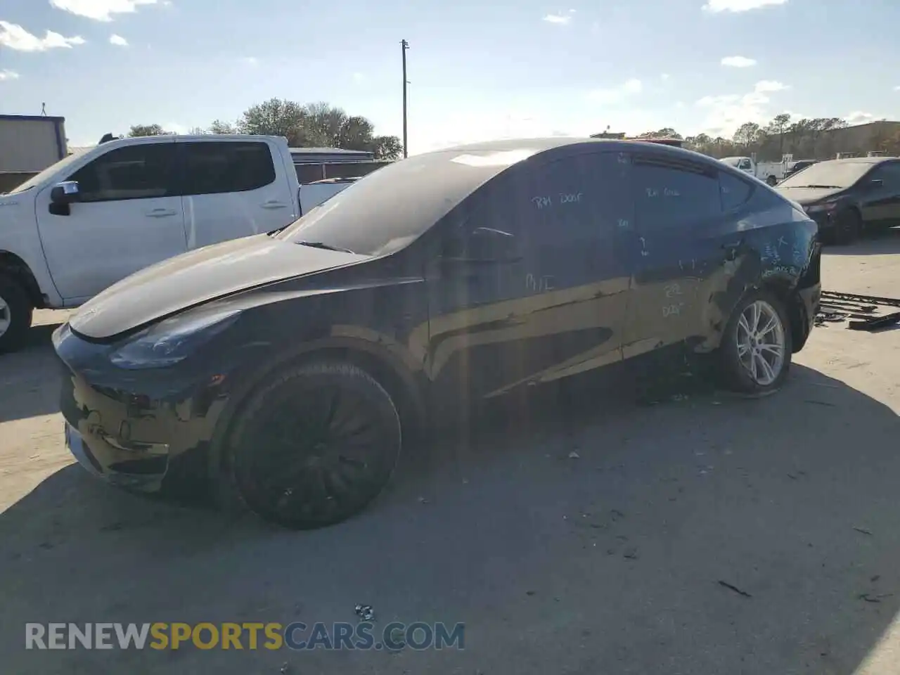 1 Photograph of a damaged car 7SAYGDEE6PA201875 TESLA MODEL Y 2023