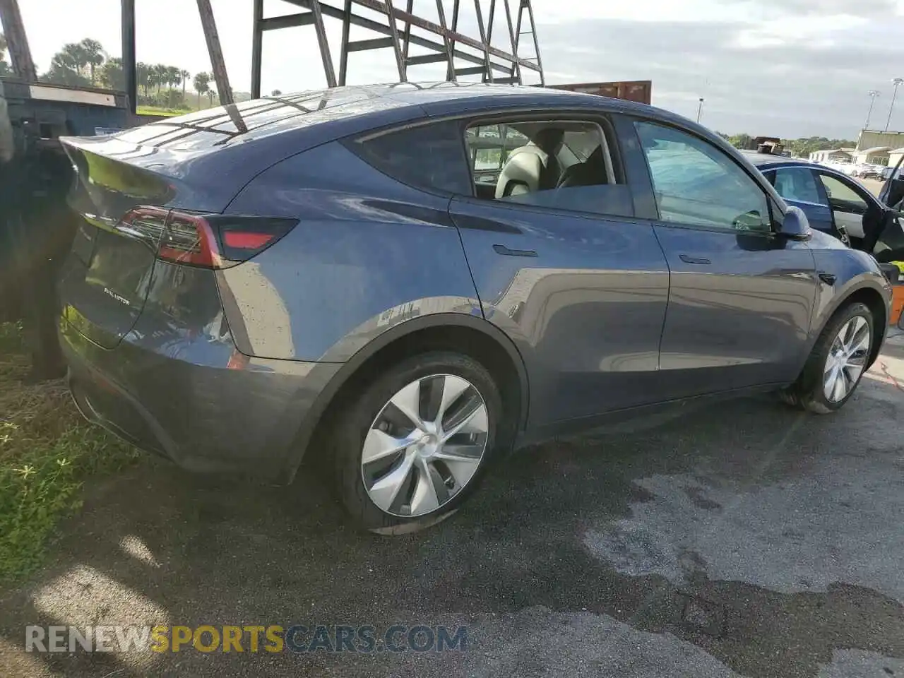 3 Photograph of a damaged car 7SAYGDEE6PA211127 TESLA MODEL Y 2023