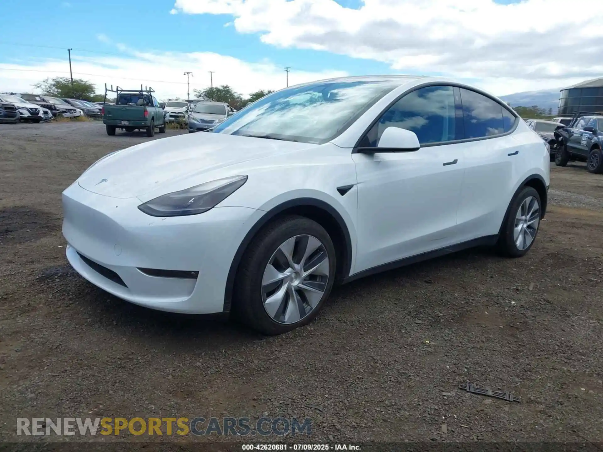 2 Photograph of a damaged car 7SAYGDEE6PF609232 TESLA MODEL Y 2023