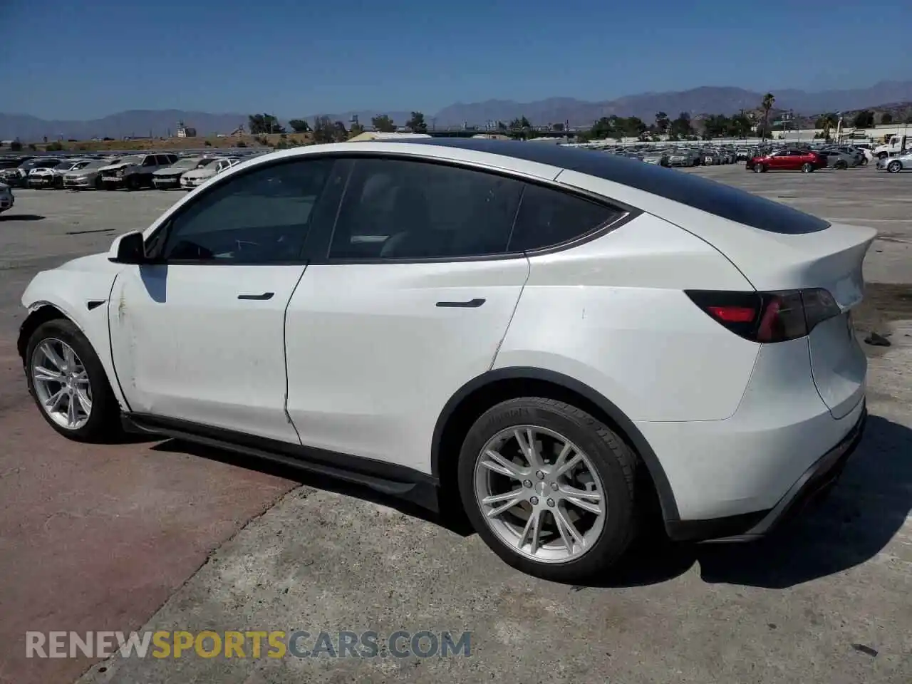 2 Photograph of a damaged car 7SAYGDEE6PF624832 TESLA MODEL Y 2023