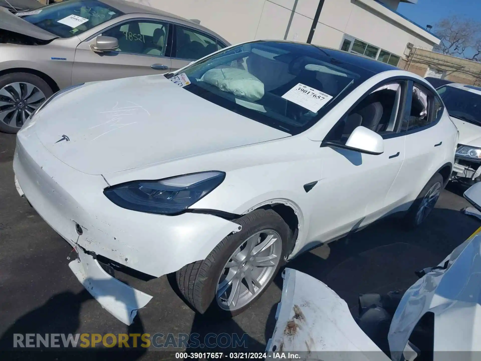 2 Photograph of a damaged car 7SAYGDEE6PF628914 TESLA MODEL Y 2023