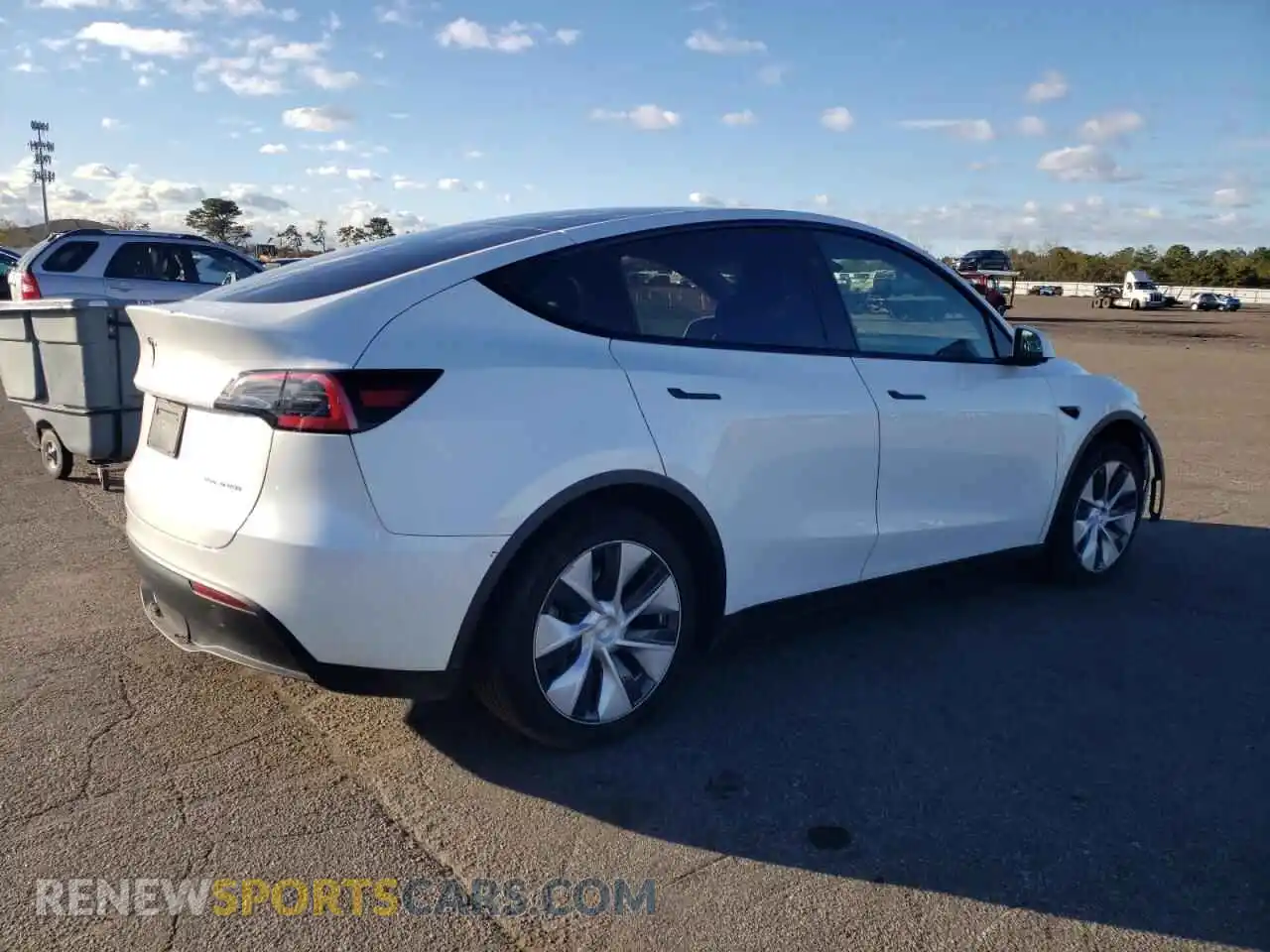 3 Photograph of a damaged car 7SAYGDEE6PF823282 TESLA MODEL Y 2023