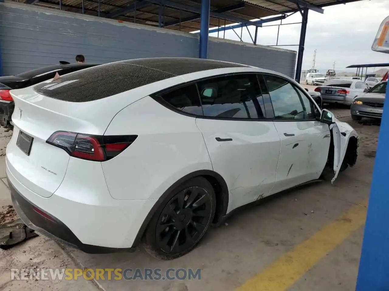 3 Photograph of a damaged car 7SAYGDEE6PF858274 TESLA MODEL Y 2023