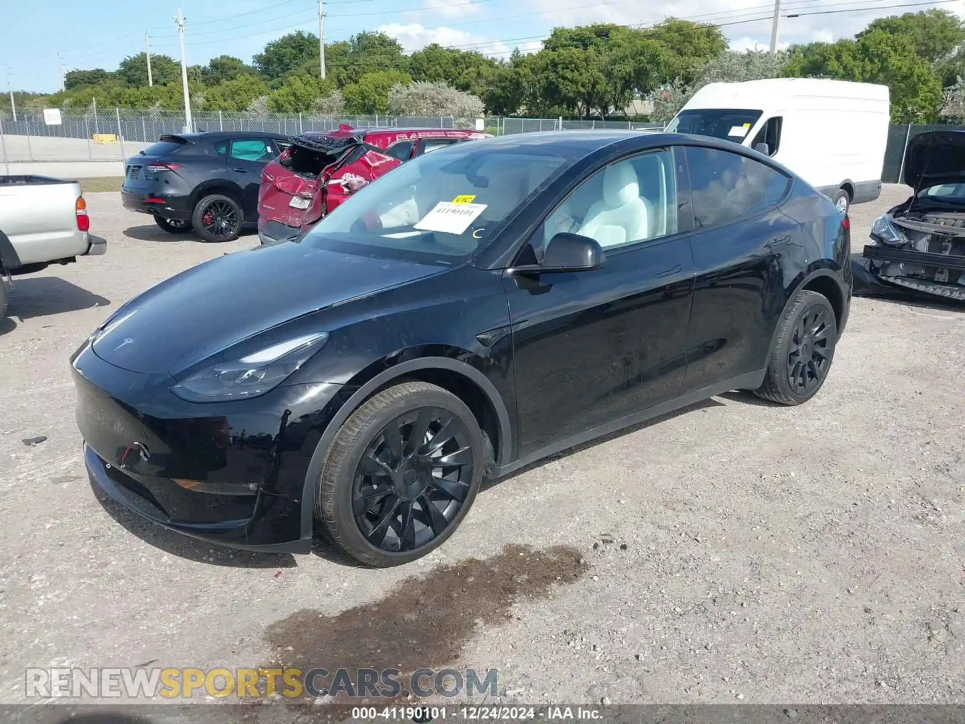 2 Photograph of a damaged car 7SAYGDEE6PF876841 TESLA MODEL Y 2023