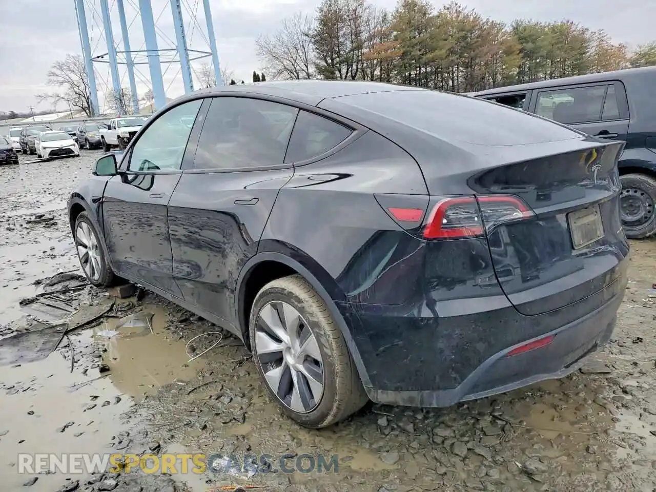 2 Photograph of a damaged car 7SAYGDEE6PF886799 TESLA MODEL Y 2023