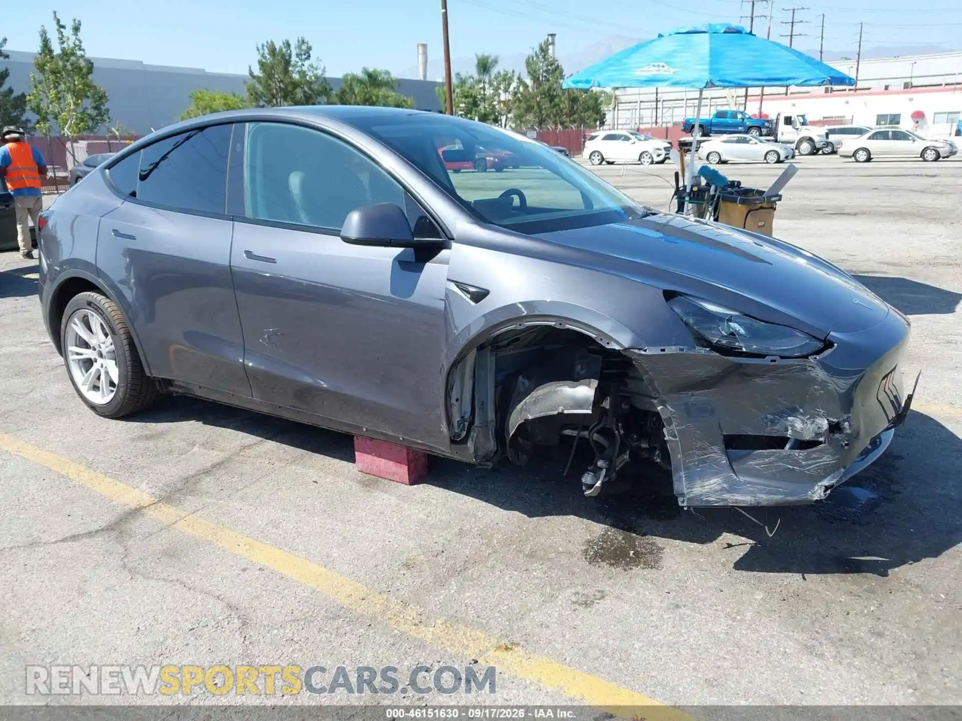 1 Photograph of a damaged car 7SAYGDEE6PF902757 TESLA MODEL Y 2023