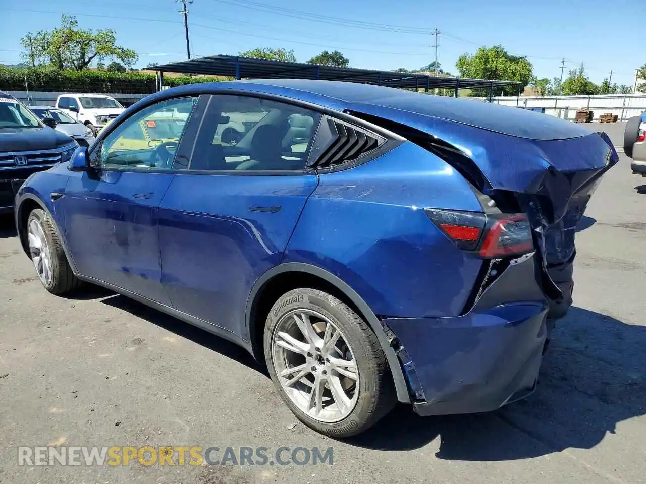 2 Photograph of a damaged car 7SAYGDEE6PF939212 TESLA MODEL Y 2023