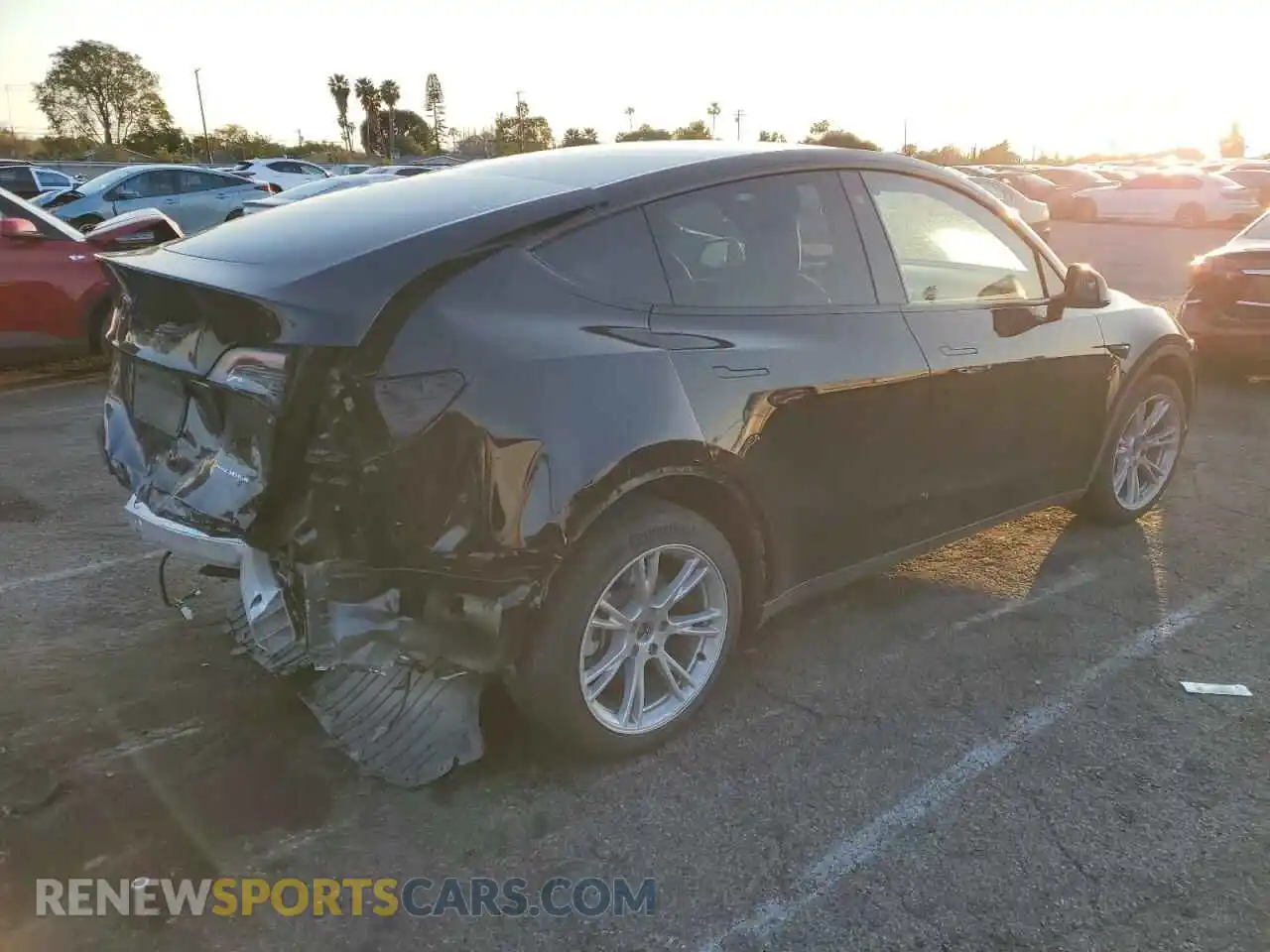 3 Фотография поврежденного автомобиля 7SAYGDEE7PA029050 TESLA MODEL Y 2023