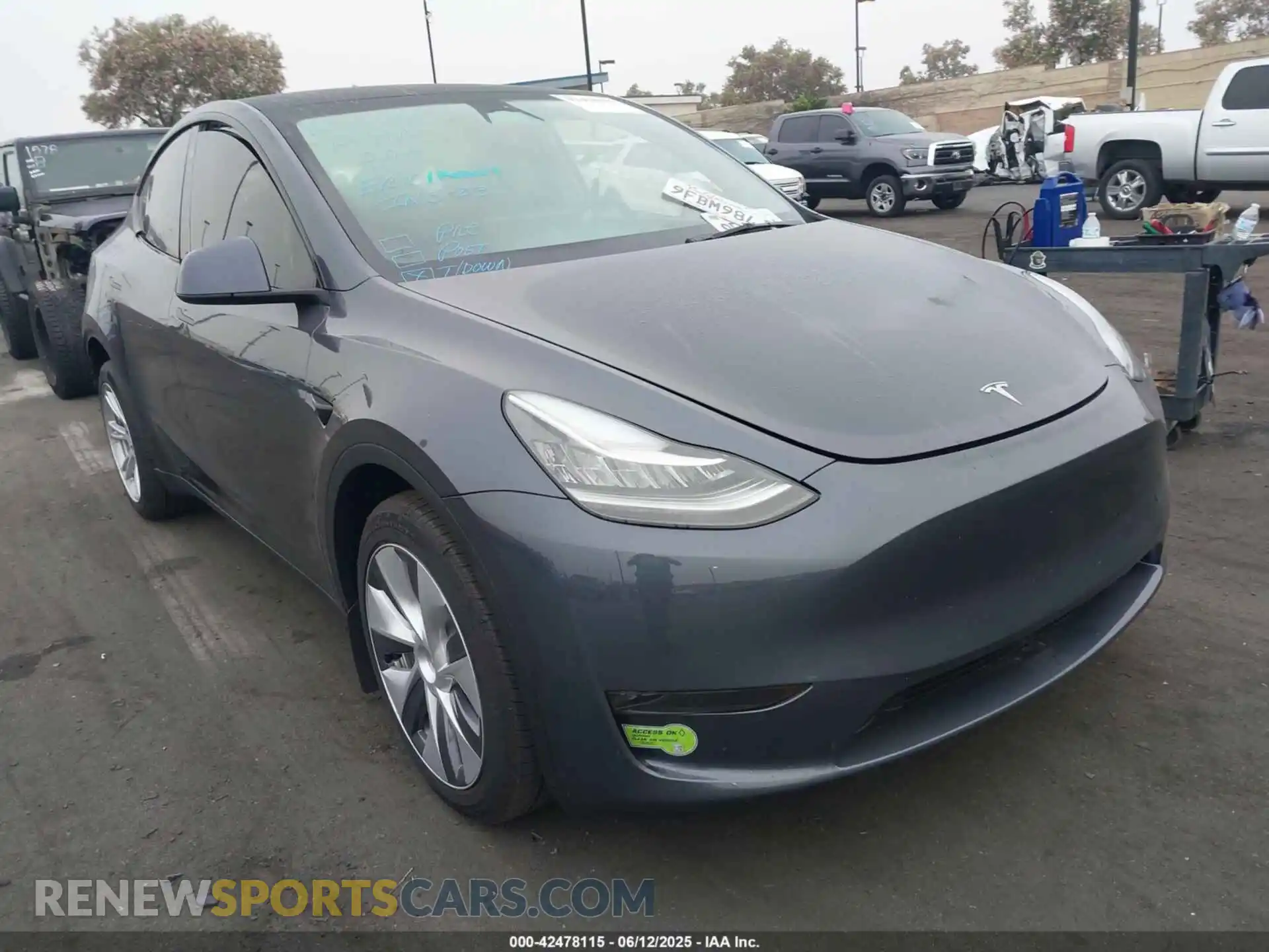 1 Photograph of a damaged car 7SAYGDEE7PA058919 TESLA MODEL Y 2023