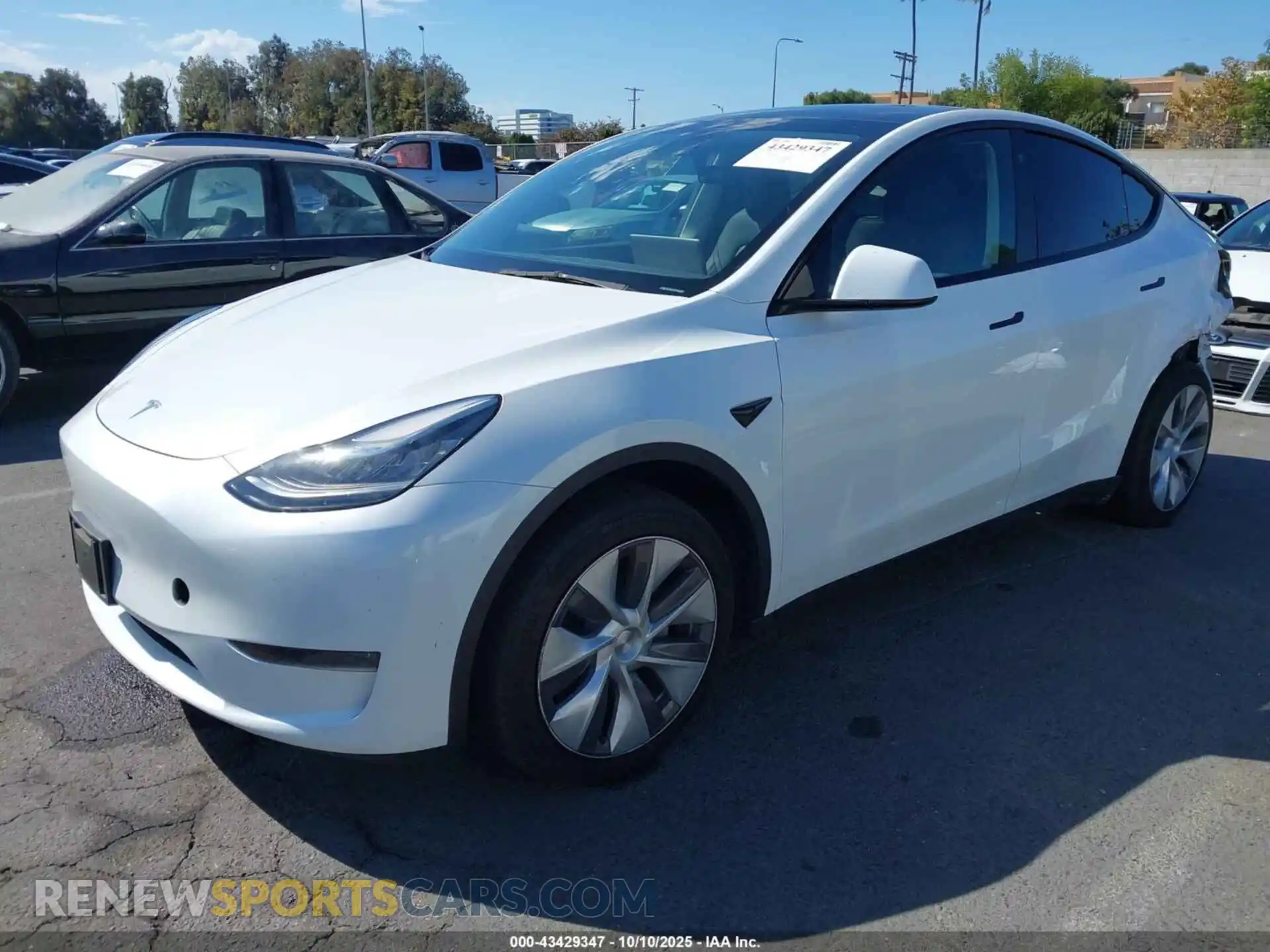 2 Photograph of a damaged car 7SAYGDEE7PA084565 TESLA MODEL Y 2023
