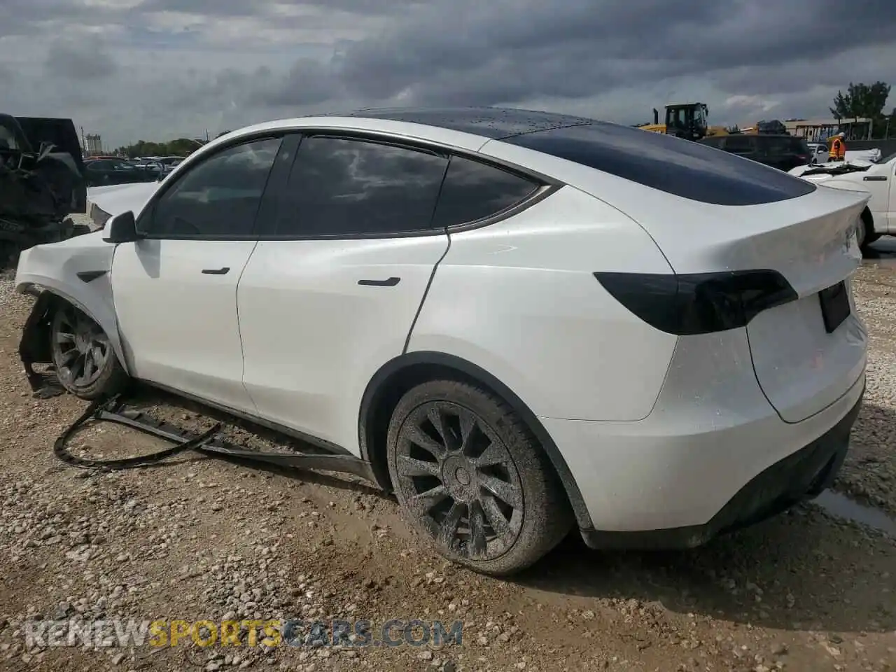 2 Photograph of a damaged car 7SAYGDEE7PA086333 TESLA MODEL Y 2023