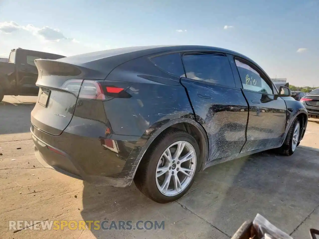3 Photograph of a damaged car 7SAYGDEE7PA088731 TESLA MODEL Y 2023