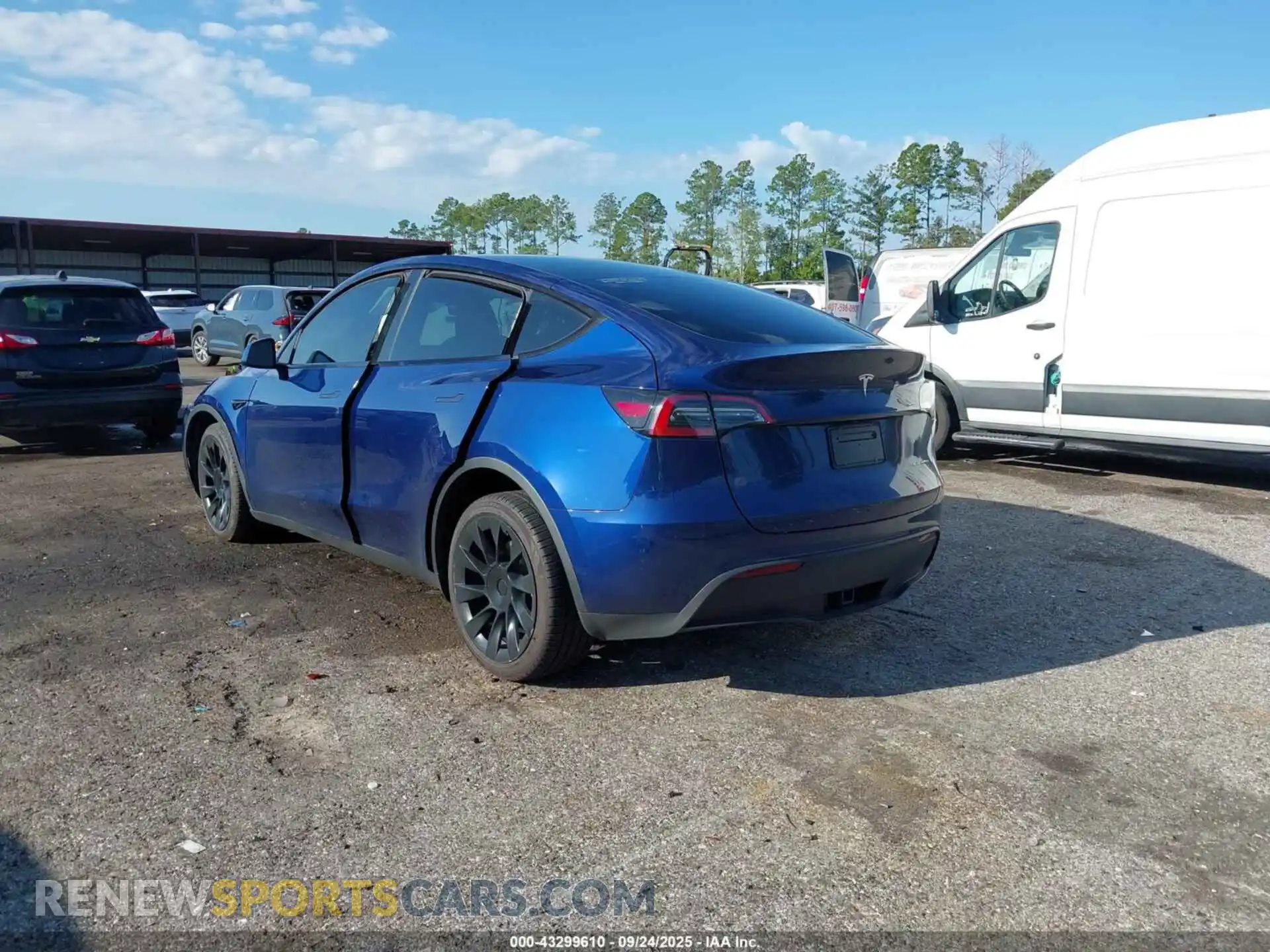 3 Photograph of a damaged car 7SAYGDEE7PA137281 TESLA MODEL Y 2023