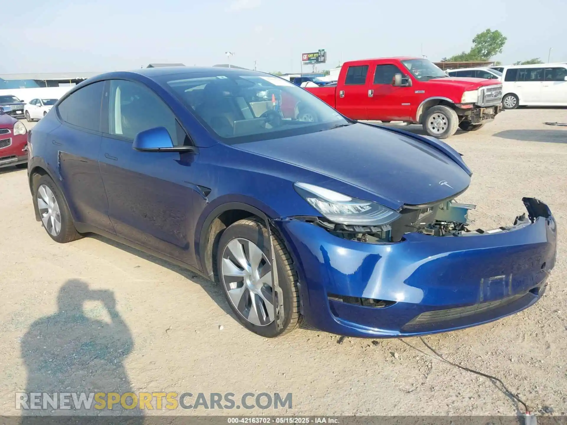 1 Photograph of a damaged car 7SAYGDEE7PA137488 TESLA MODEL Y 2023