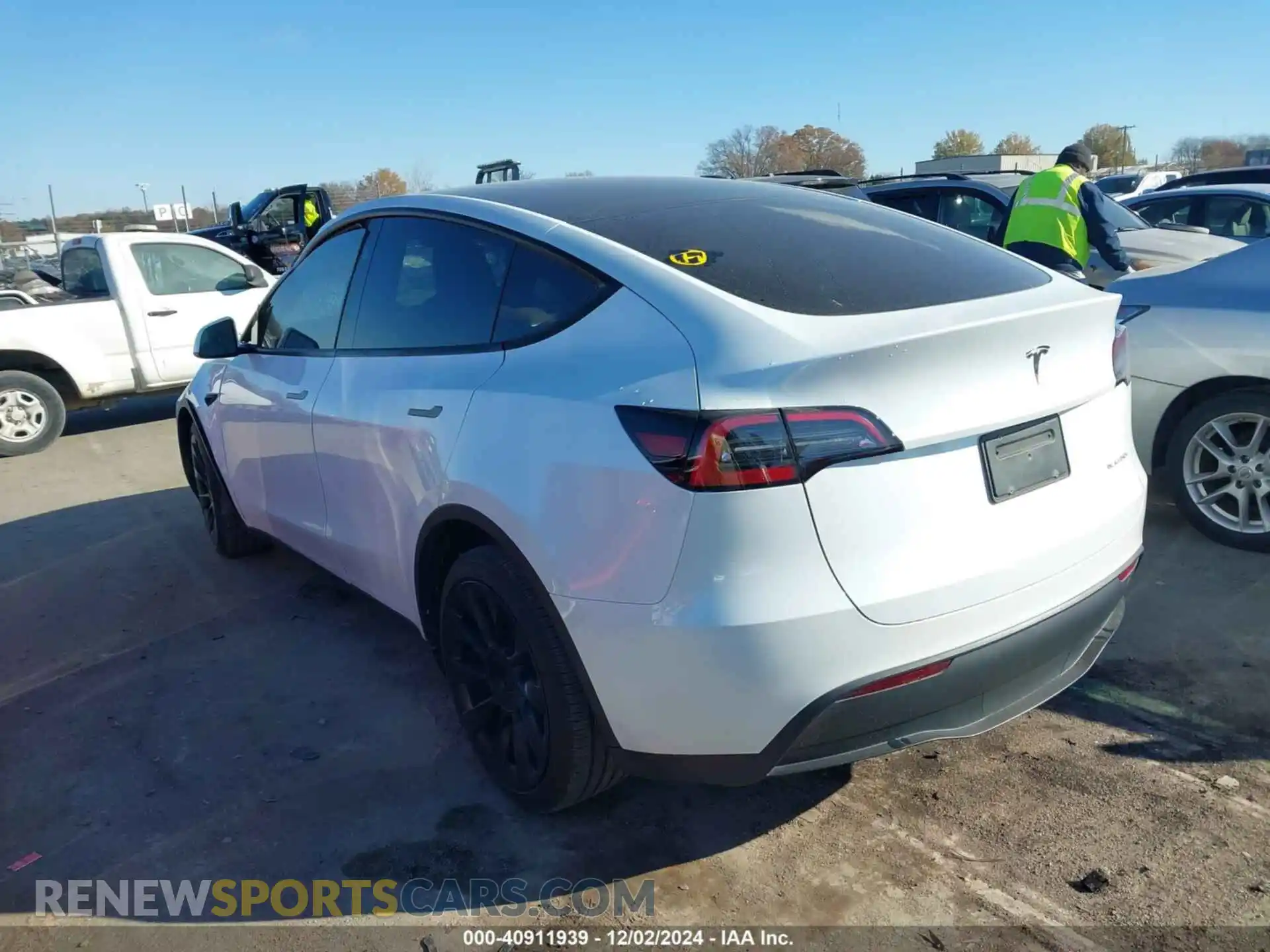 3 Photograph of a damaged car 7SAYGDEE7PA151195 TESLA MODEL Y 2023