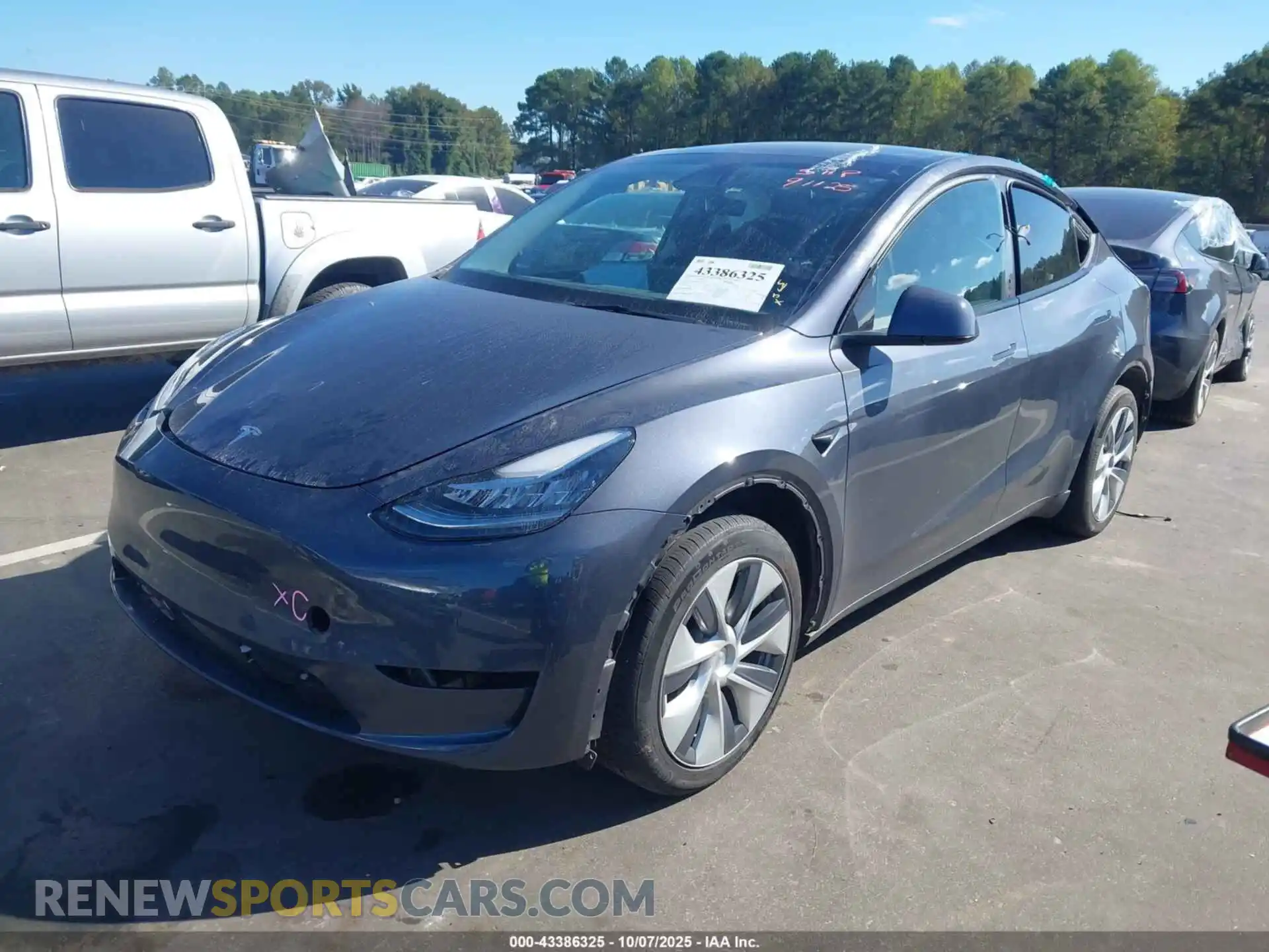 2 Photograph of a damaged car 7SAYGDEE7PA152458 TESLA MODEL Y 2023