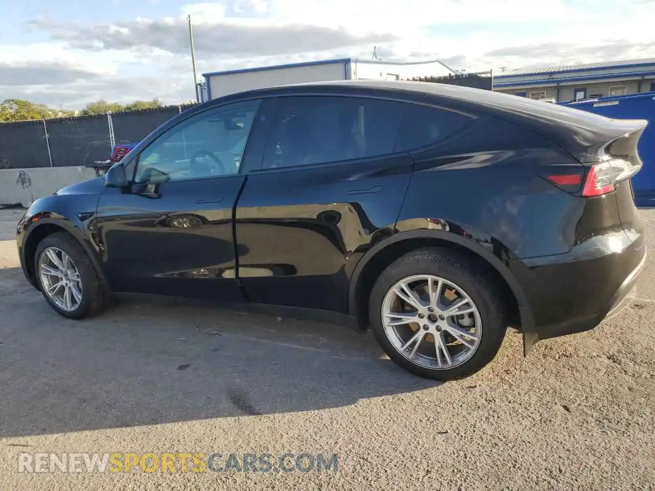2 Photograph of a damaged car 7SAYGDEE7PA182866 TESLA MODEL Y 2023