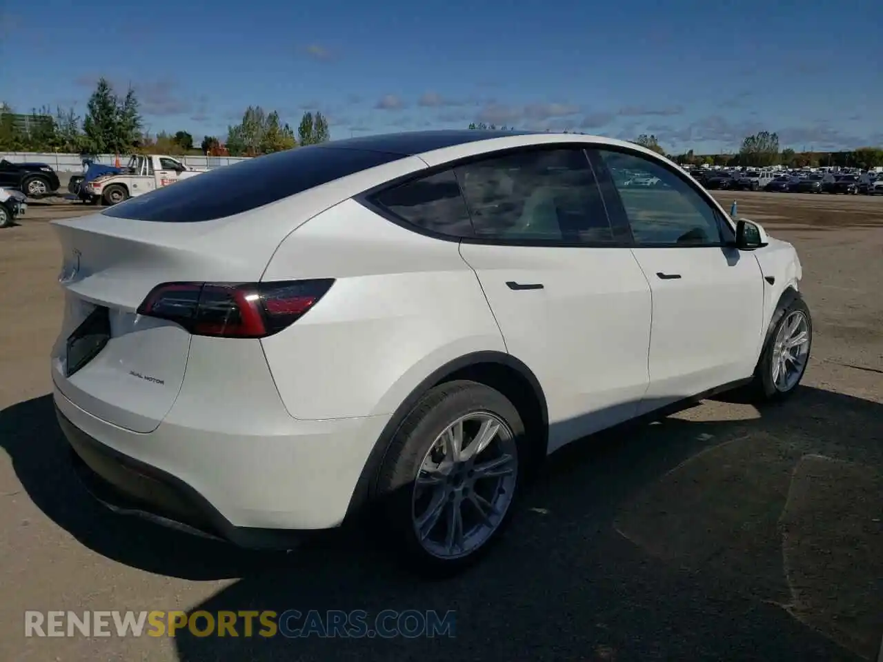 3 Photograph of a damaged car 7SAYGDEE7PF597317 TESLA MODEL Y 2023