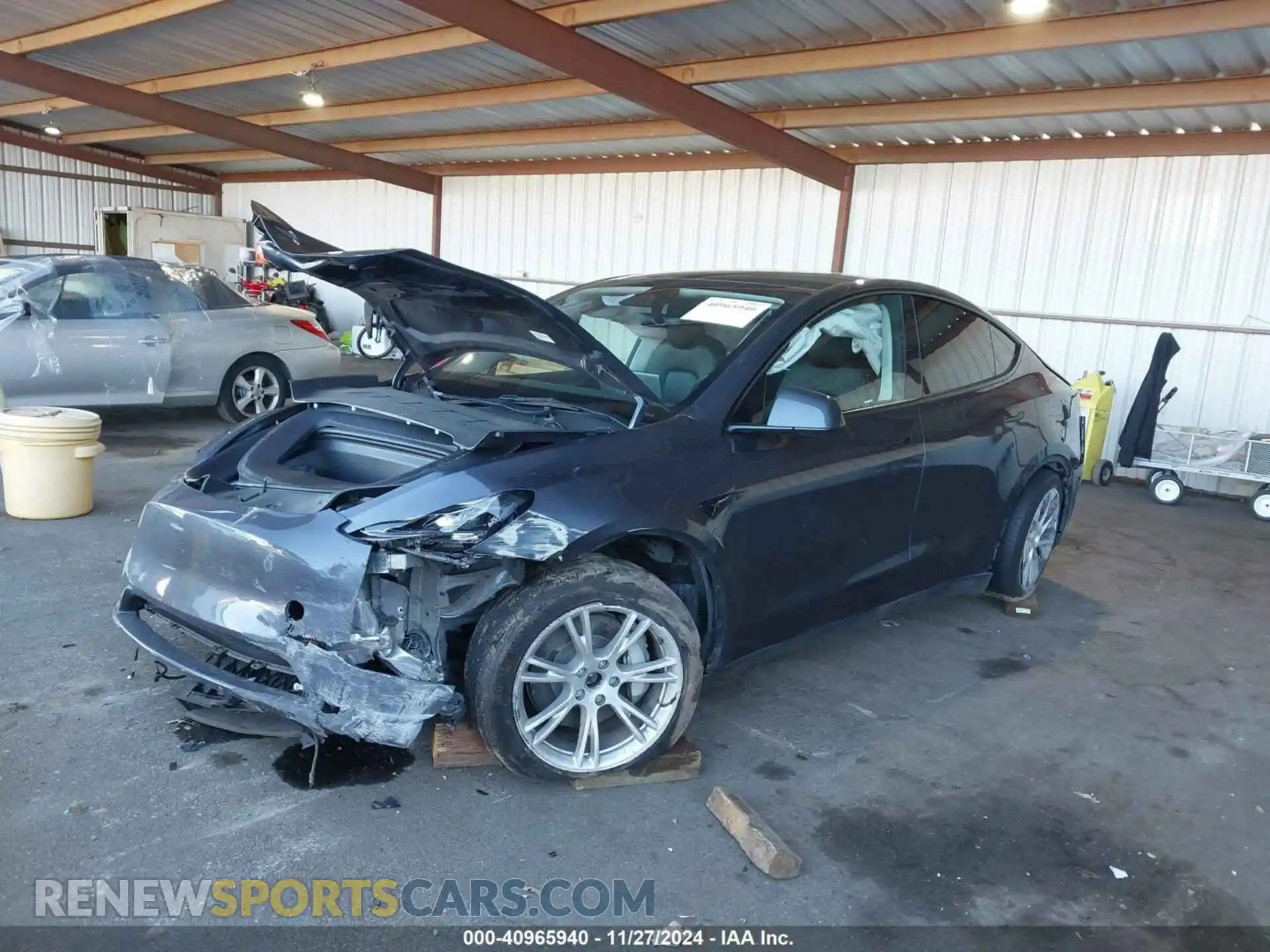 2 Photograph of a damaged car 7SAYGDEE7PF628341 TESLA MODEL Y 2023