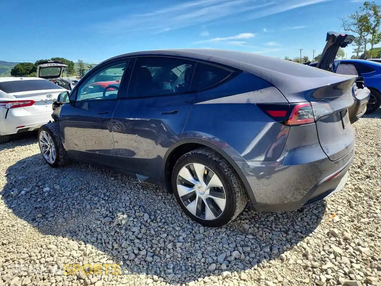 2 Photograph of a damaged car 7SAYGDEE7PF632888 TESLA MODEL Y 2023