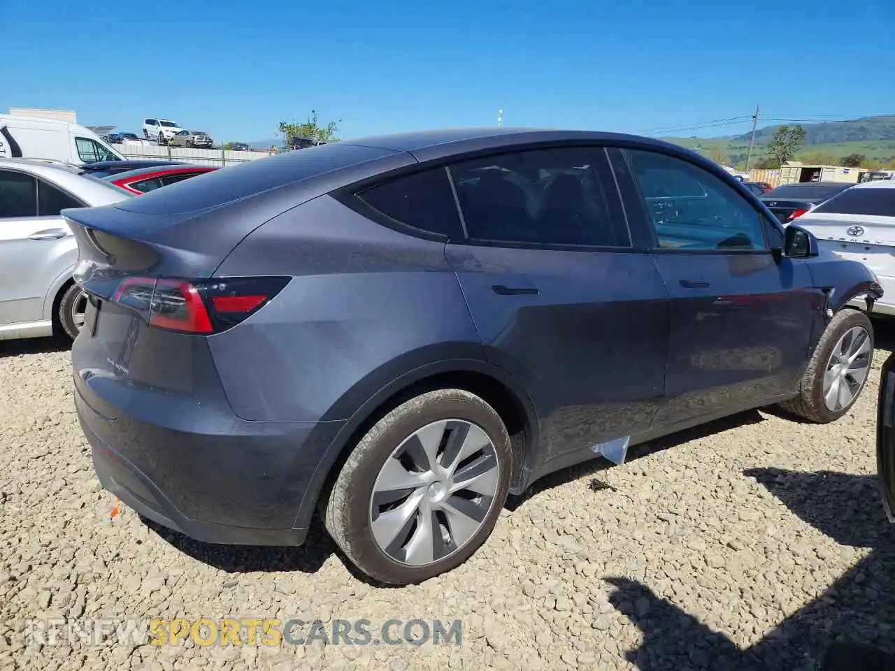 3 Photograph of a damaged car 7SAYGDEE7PF632888 TESLA MODEL Y 2023