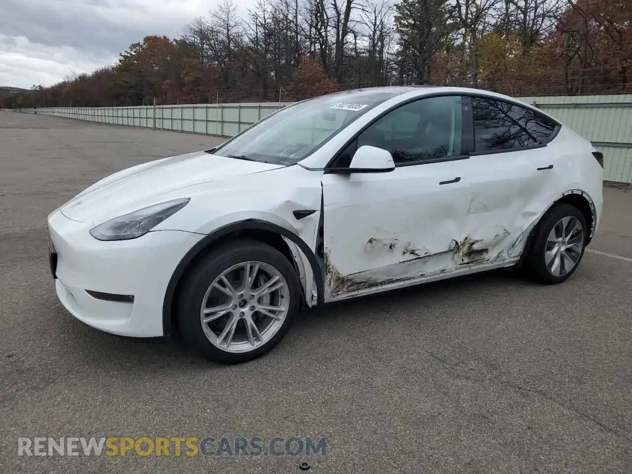 1 Photograph of a damaged car 7SAYGDEE7PF666443 TESLA MODEL Y 2023