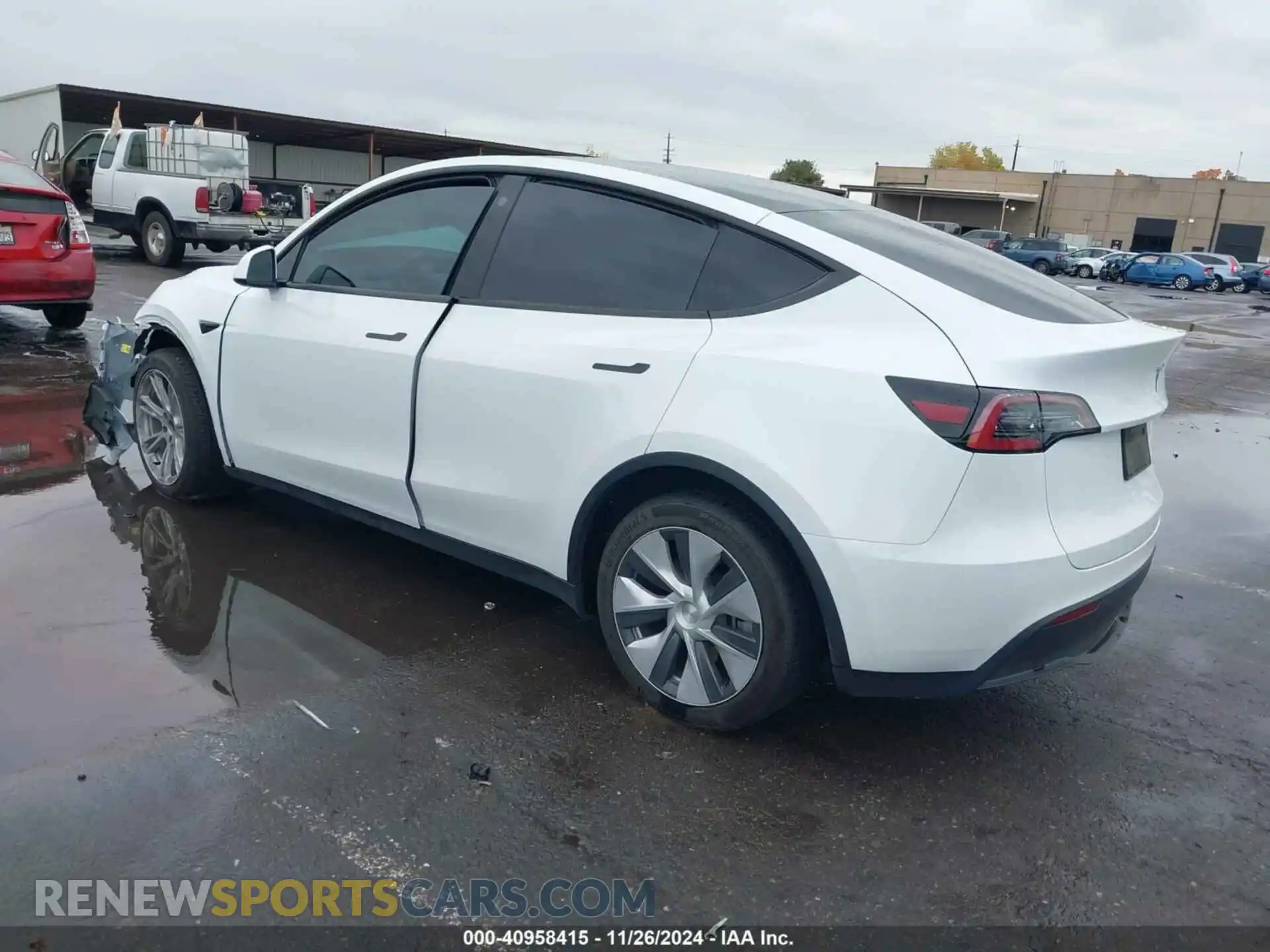 3 Photograph of a damaged car 7SAYGDEE7PF669908 TESLA MODEL Y 2023