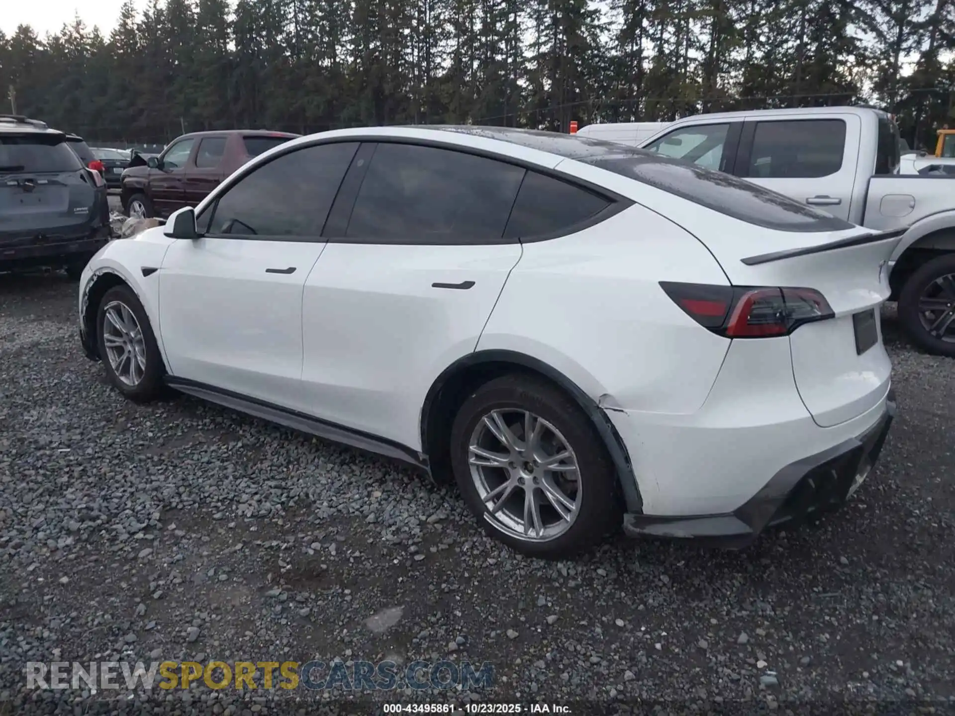 3 Photograph of a damaged car 7SAYGDEE7PF669990 TESLA MODEL Y 2023