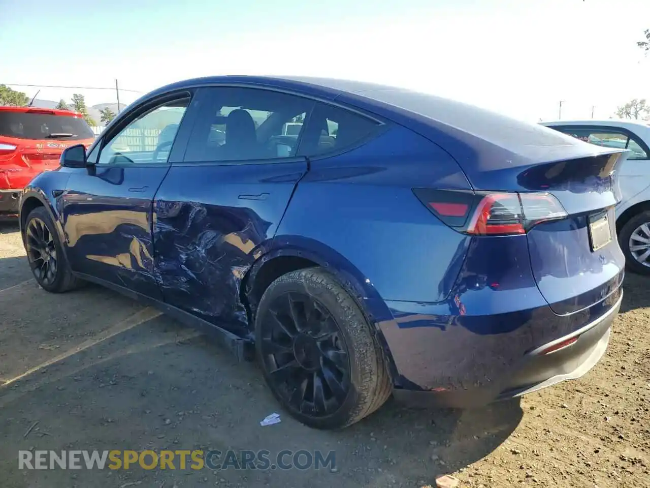 2 Photograph of a damaged car 7SAYGDEE7PF676678 TESLA MODEL Y 2023