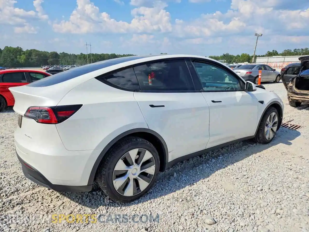 3 fotografías del automóvil dañado 7SAYGDEE7PF686367 TESLA MODEL Y 2023