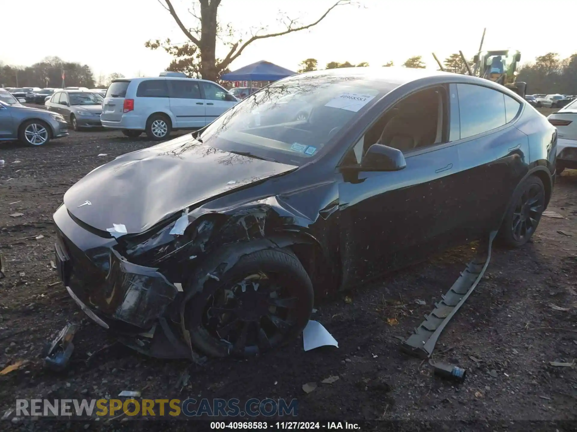 2 Photograph of a damaged car 7SAYGDEE7PF688703 TESLA MODEL Y 2023