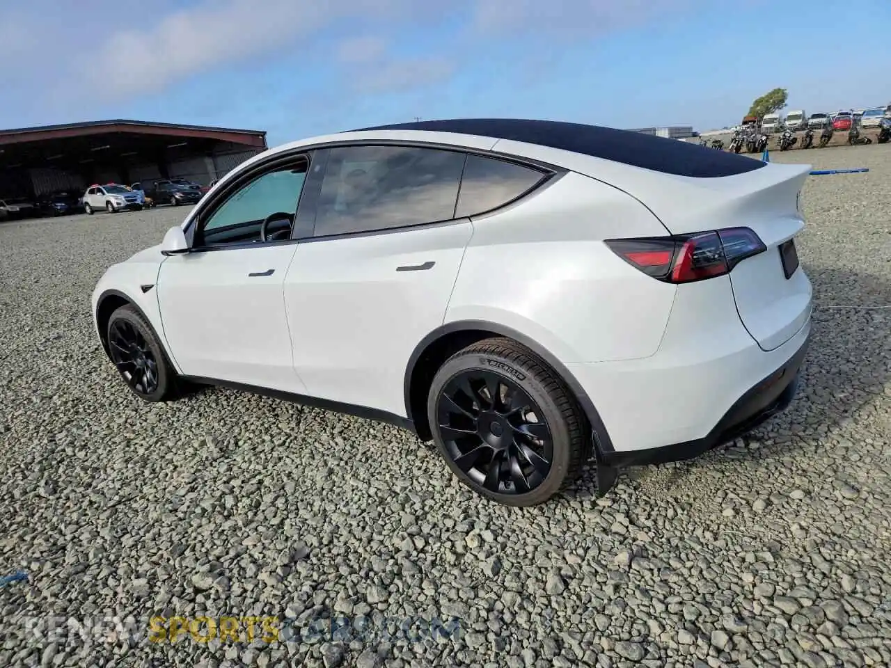 2 Photograph of a damaged car 7SAYGDEE7PF690225 TESLA MODEL Y 2023